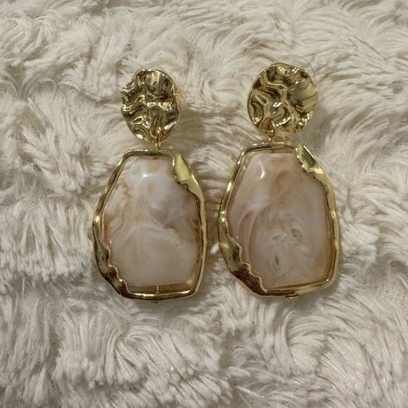 Geometric Gemstone Vintage Gold and White Tan Boho Drop Earrings New - Picture 4 of 6